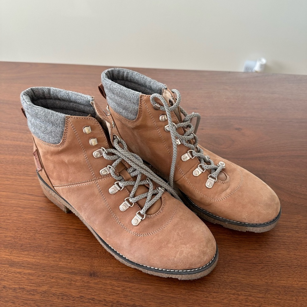 Dr. Scholl's Tan Ankle Boots - Picture 2 of 6
